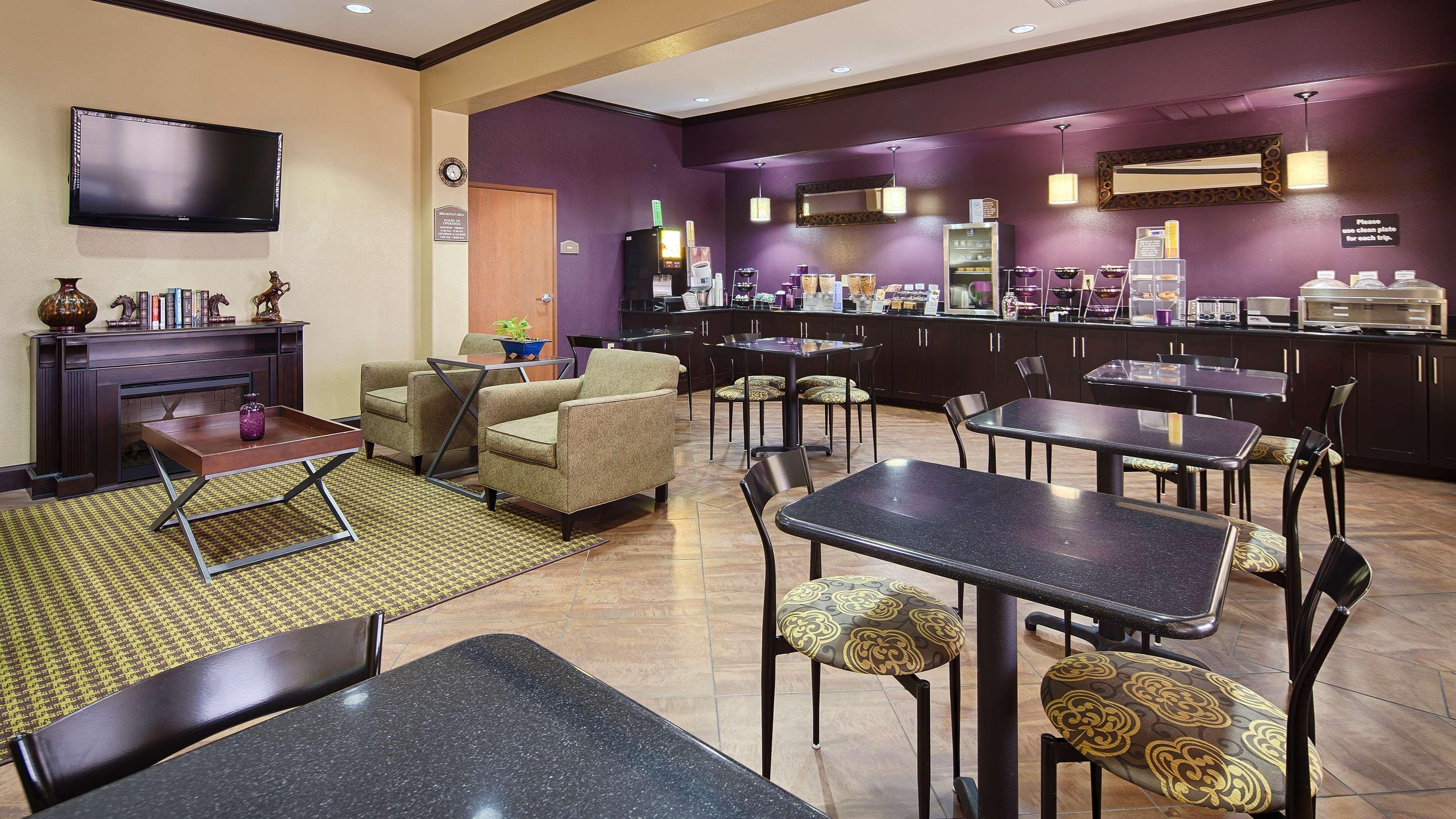 Best Western Giddings Inn & Suites Exterior foto