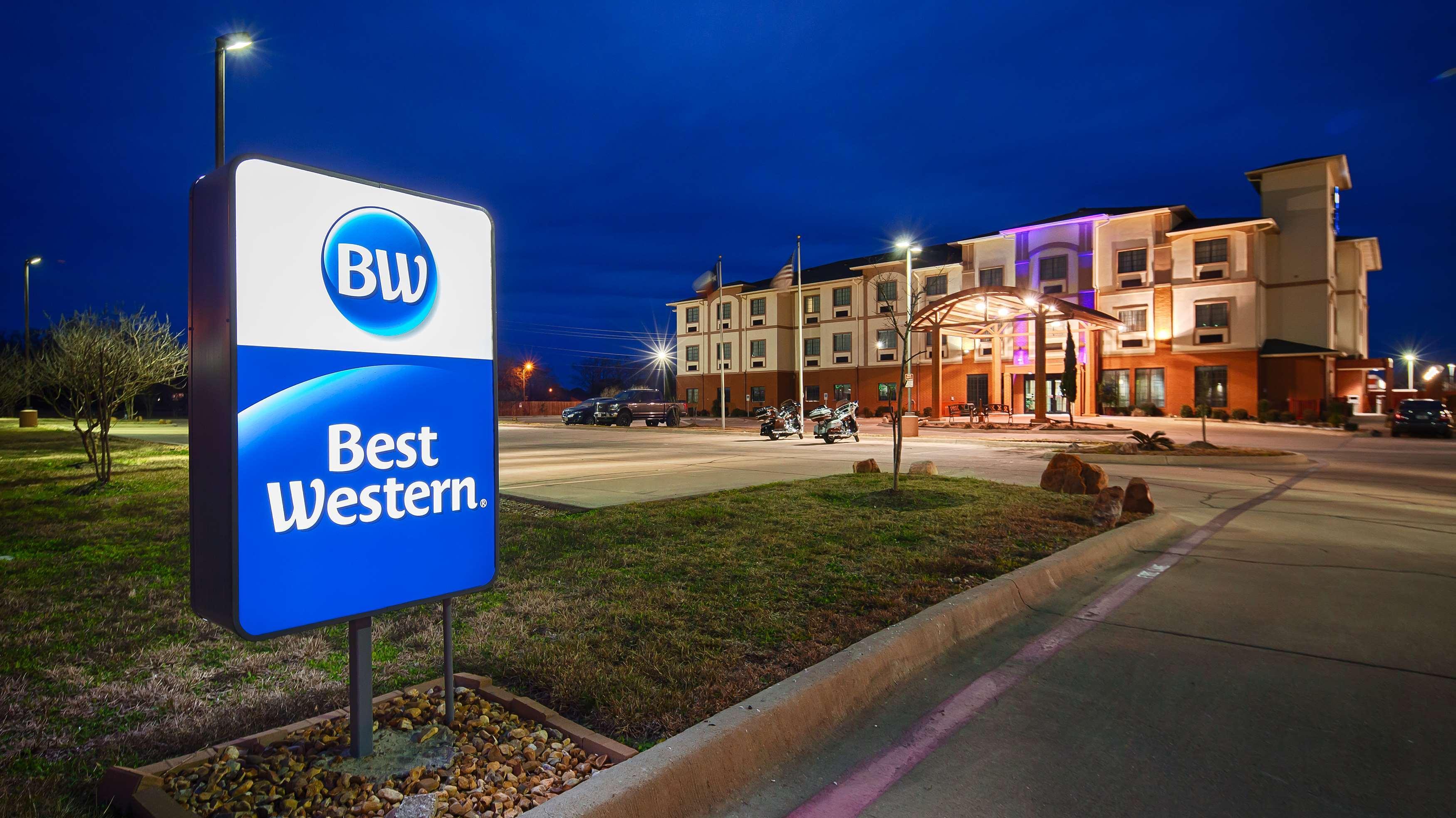 Best Western Giddings Inn & Suites Exterior foto